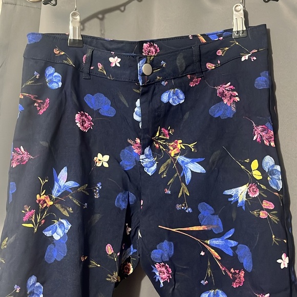 Lily Morgan Pants - Picture 2 of 7